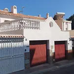Casa Zuloaga Holidays Piscina Y Playa