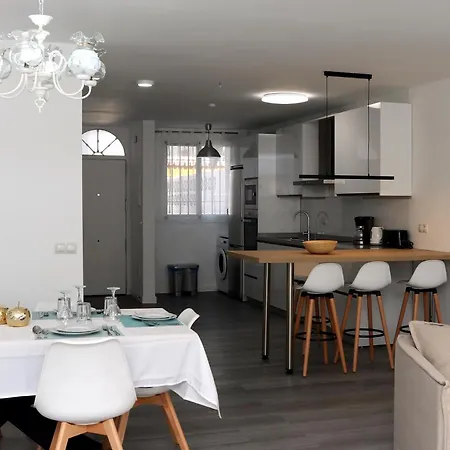 Ferienhaus Casa Zuloaga Holidays Piscina Y Playa