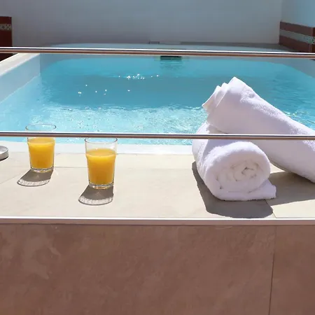 Casa Zuloaga Holidays Piscina Y Playa Nerja