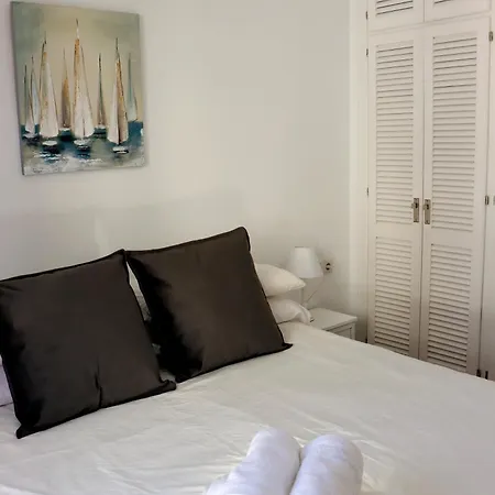 Casa Zuloaga Holidays Piscina Y Playa Nerja