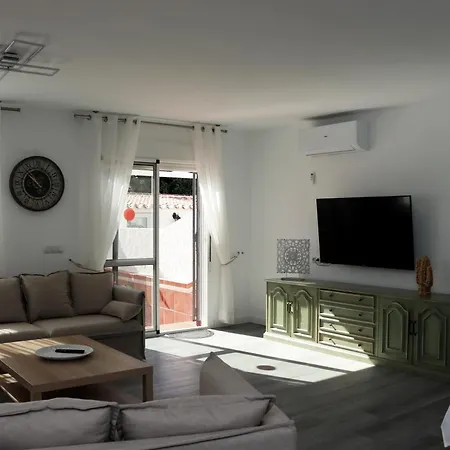 Holiday home Casa Zuloaga Holidays Piscina Y Playa Nerja