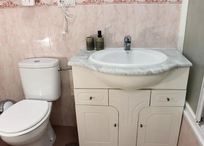 Casa Zuloaga Holidays Piscina Y Playa 内尔哈