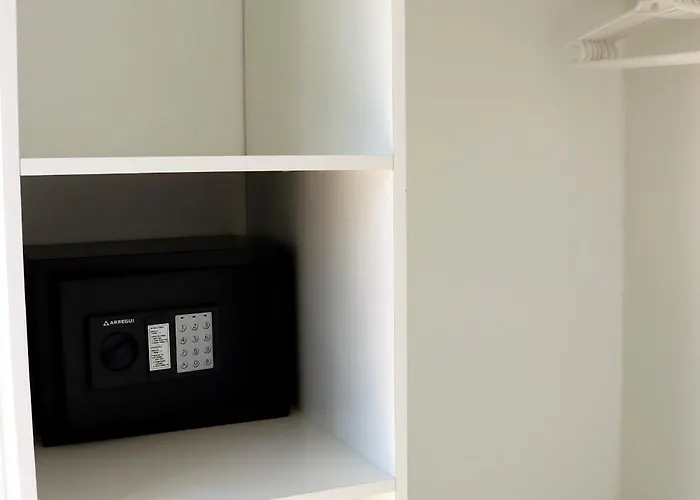 Casa Zuloaga Holidays Piscina Y Playa Nerja