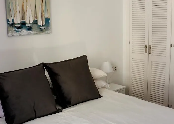 Casa Zuloaga Holidays Piscina Y Playa 内尔哈