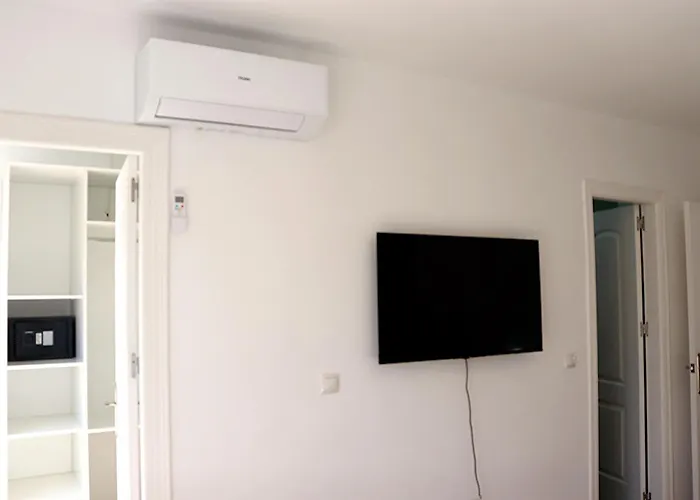 度假居 Casa Zuloaga Holidays Piscina Y Playa