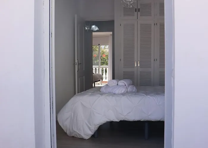 度假居 Casa Zuloaga Holidays Piscina Y Playa 内尔哈