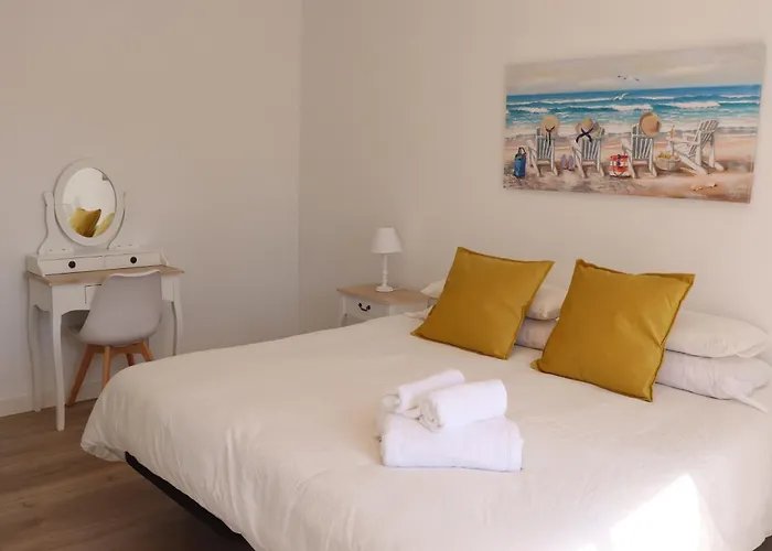 Casa Zuloaga Holidays Piscina Y Playa نيرخا