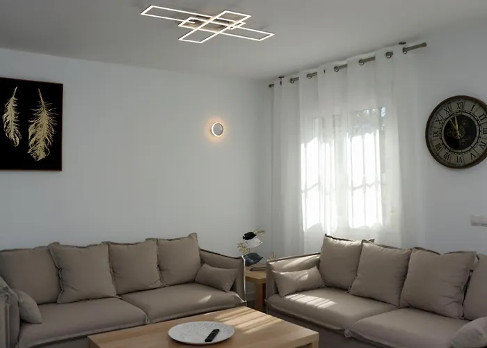 Casa Zuloaga Holidays Piscina Y Playa نيرخا